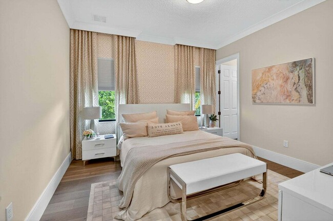 Building Photo - 16892 Strasbourg Ln