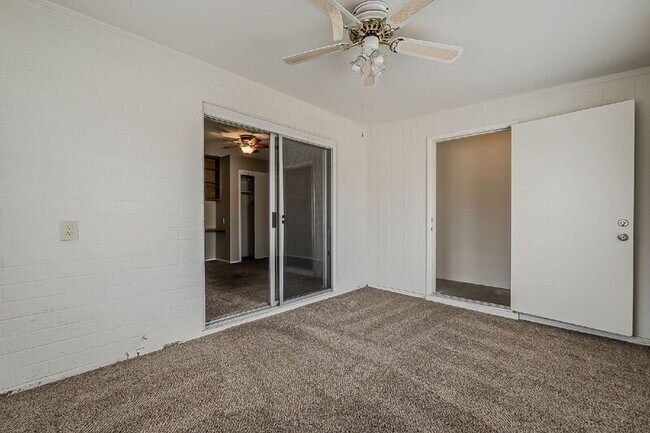 Building Photo - 4328 E Capri Ave