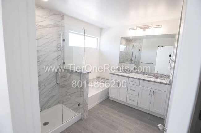 Building Photo - NO DEPOSIT option available for qualified ...