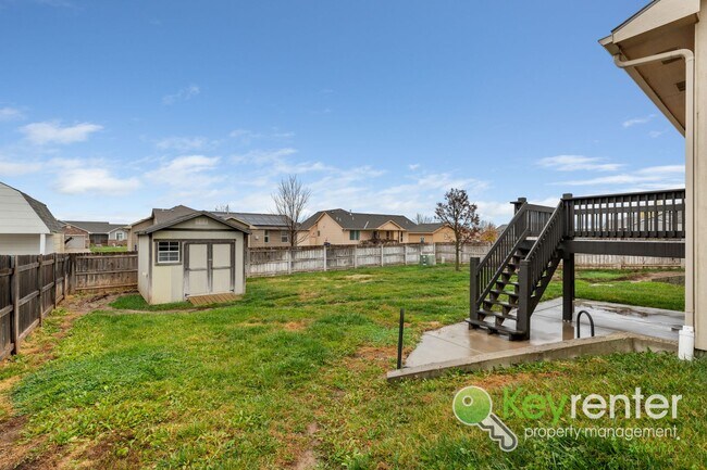 Building Photo - Beautiful 4 Bedroom 3 Bath | Goddard School District