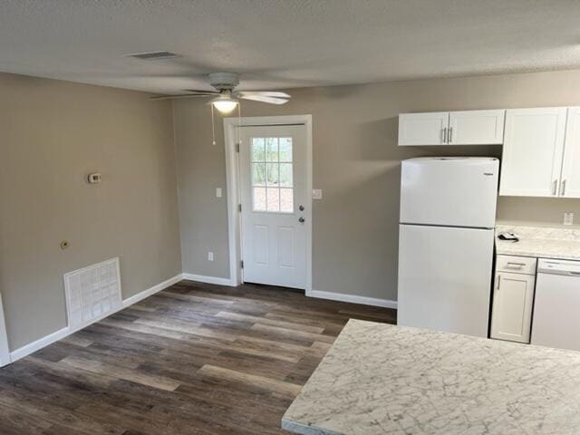 Building Photo - "Charming 3-Bedroom Home in Mary Esther!"