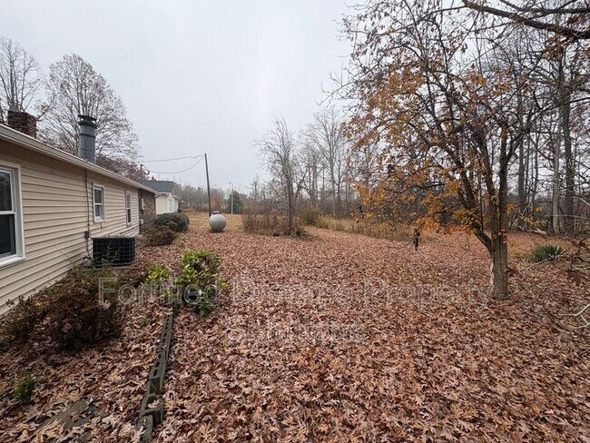 Building Photo - 431 Peeden Dr