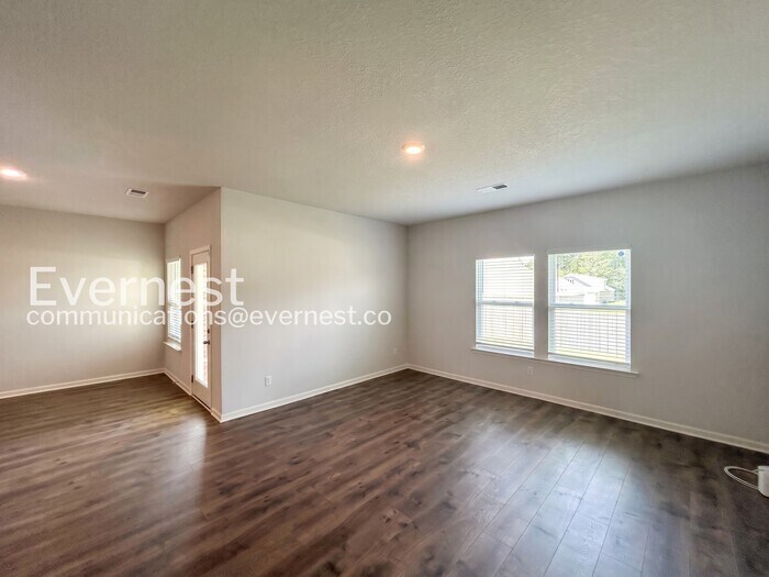 Building Photo - 8329 Gum Pond Dr