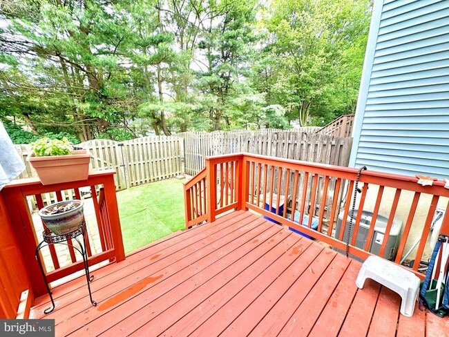 Building Photo - 41 Brookview Cir
