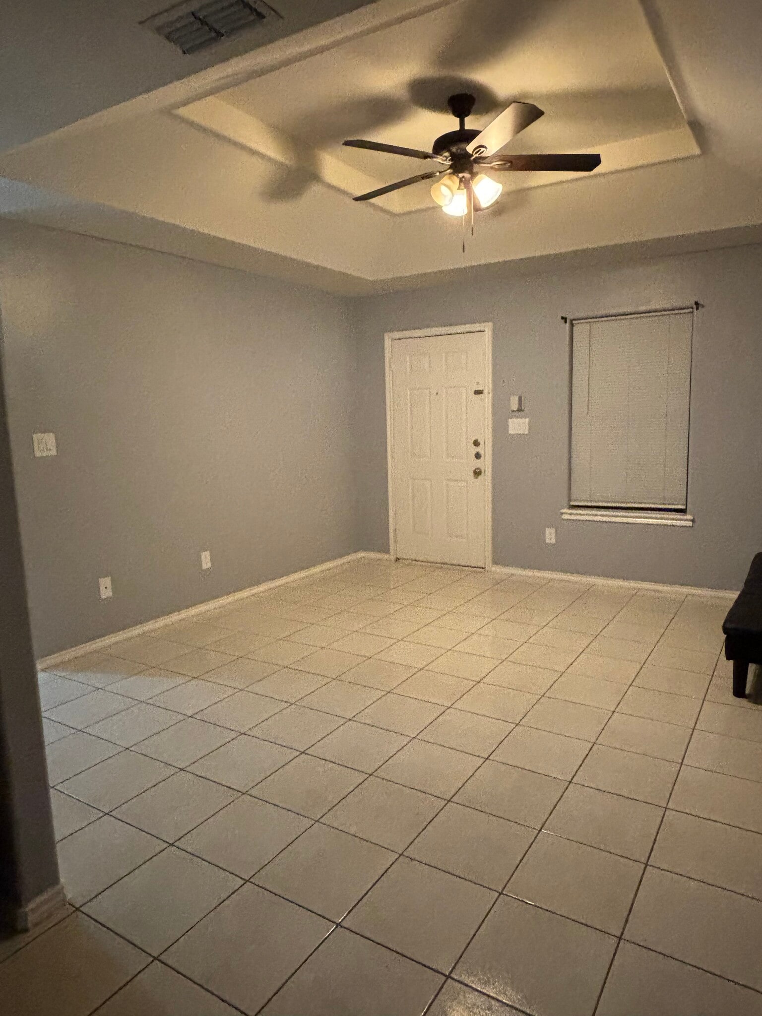 Building Photo - 1406 Acme Ln