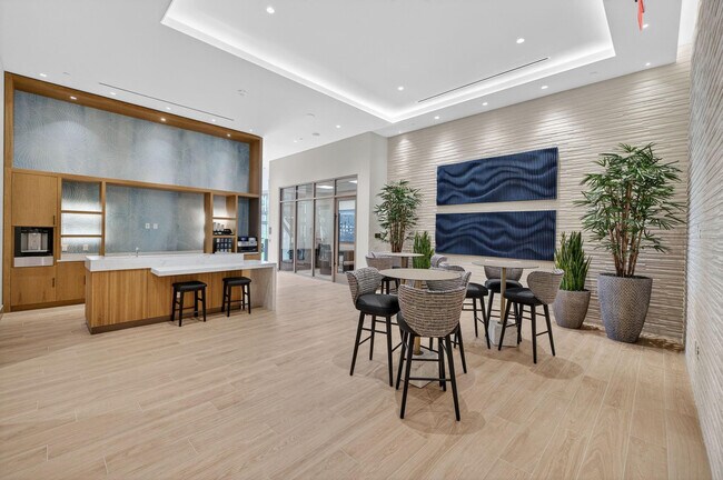 Building Photo - 151 N Seabreeze Blvd