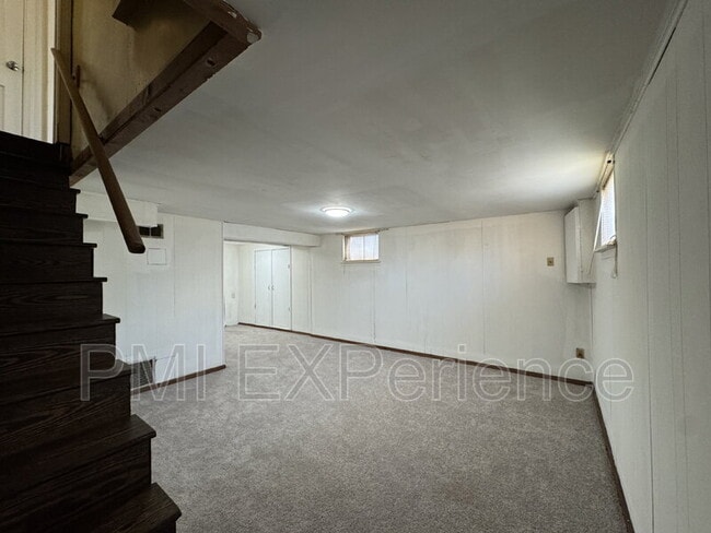 Building Photo - 2204 Ramblewood Dr