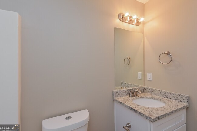 Building Photo - 2061 Bay Ct
