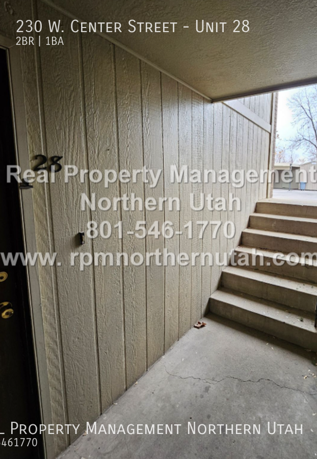 Building Photo - 2 Bedroom 1 Bath Bountiful Apartment Now A...