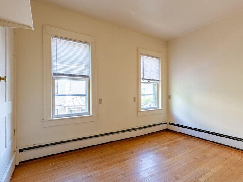Building Photo - 120-126 North Willard St