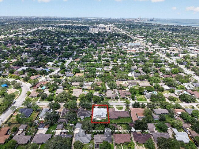 Building Photo - 609 Peerman Pl