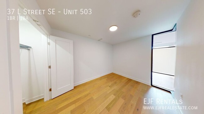 Building Photo - ***ONE MONTH'S RENT FREE***Navy Yard Brand...