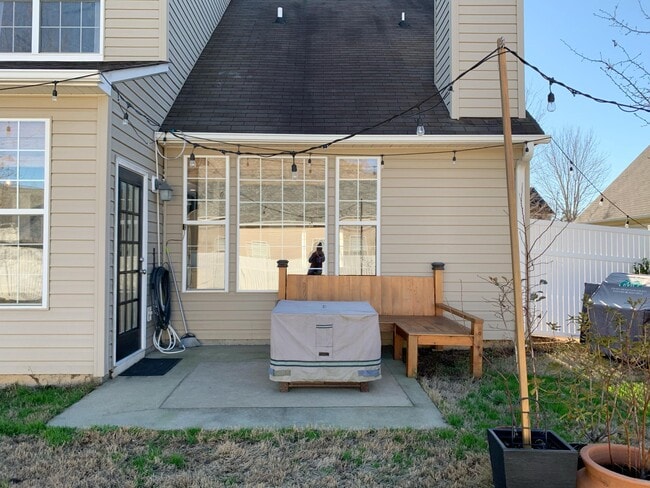 Building Photo - 108 Kempton Dr