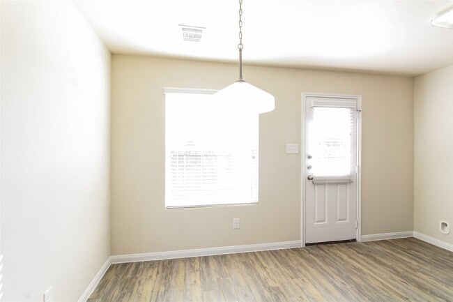 Building Photo - 12419 Gemma Ln