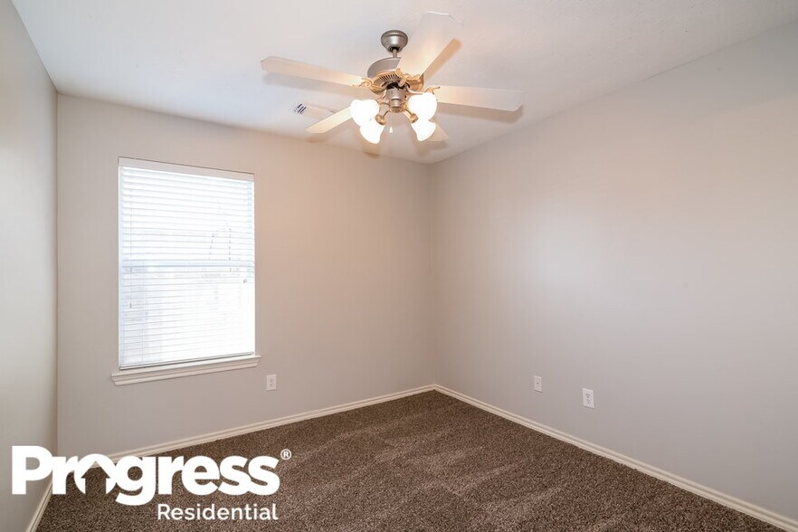 Building Photo - 16419 Great Ridge Ct