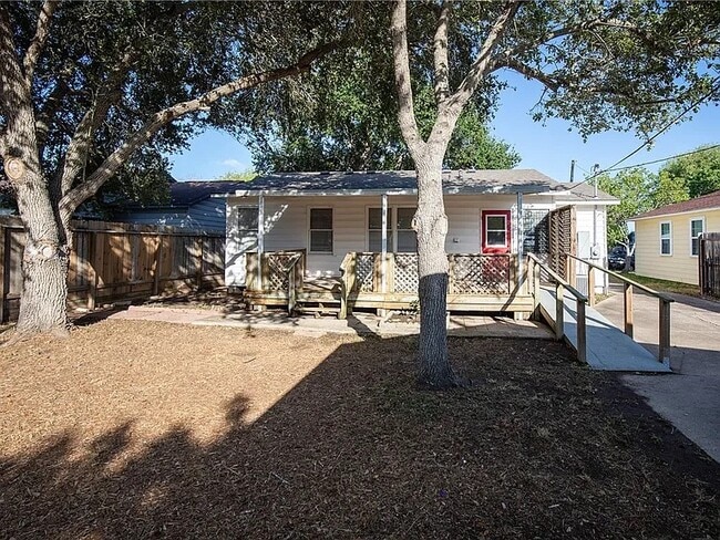 Building Photo - 4334 Randall Dr