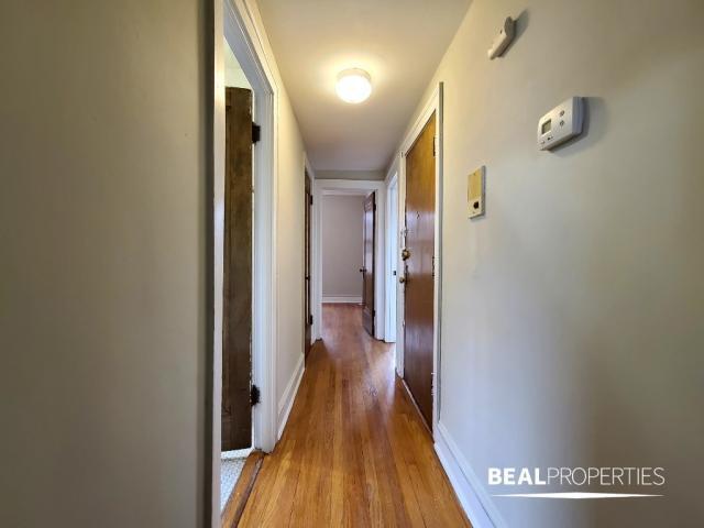 Building Photo - 2 bedroom in CHICAGO IL 60613