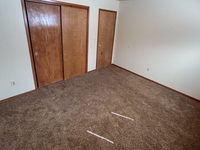 Building Photo - Spacious 2 Bed 1 Bathroom House In Shingletown