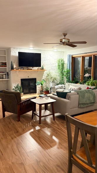 Building Photo - 48 Thayer Bay Cir