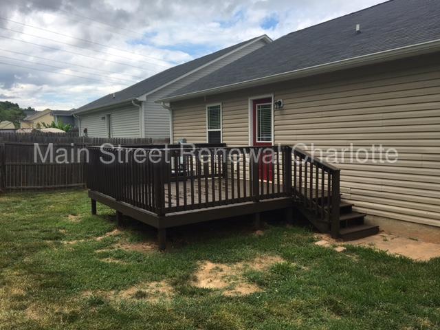Building Photo - 582 Denny Dr