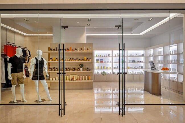 Building Photo - 3100 N Ocean Dr