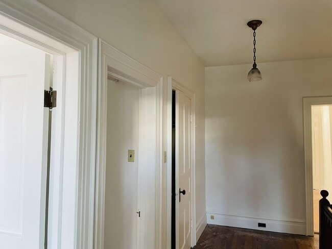 Building Photo - 117 Baltimore St