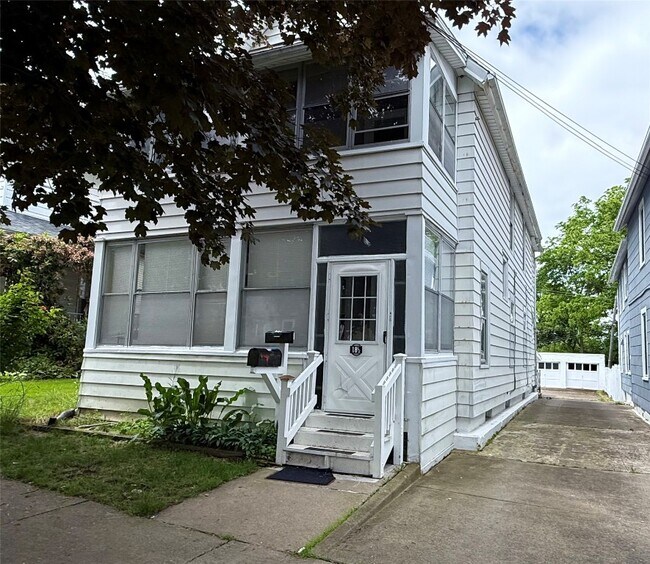 Primary Photo - 18.5 High St