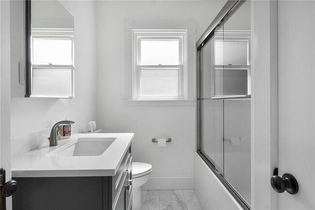 Building Photo - 22 Bateman Ave