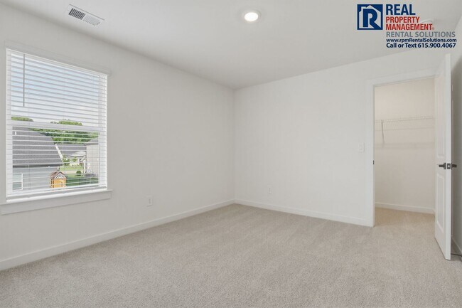 Building Photo - BRAND NEW luxury 5BD 4BA home w/ neighborhood pool! Triple Rockvale Schools! Internet included!