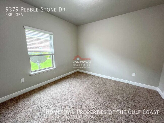 Building Photo - 9379 Pebble Stone Dr