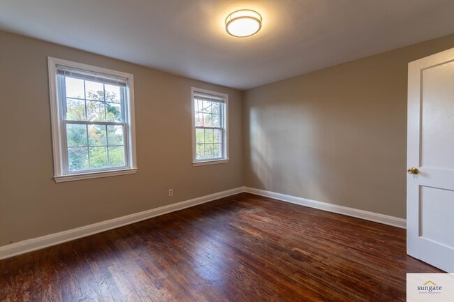 Building Photo - 5632 Pioneer Dr