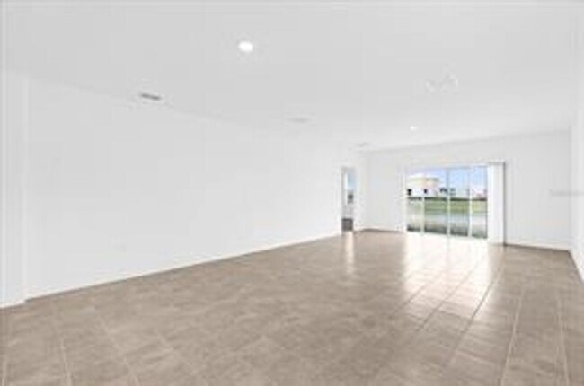 Building Photo - 5647 Nispero Wy