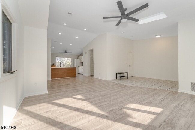 Building Photo - 48 Westchester Terrace