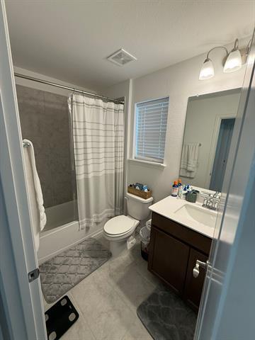 Building Photo - 4617 Golden Gate Wy