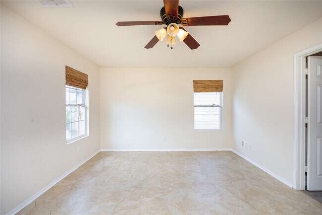 Building Photo - 2306 Stiller Ridge Way