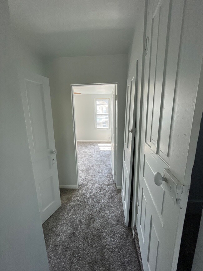 Building Photo - Cozy 3 Bedroom 1 Bath Home Near Pittsburgh