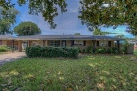 Building Photo - 1330 E Washington St