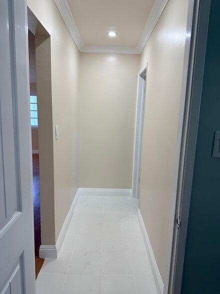 Hallway to Bathroom 1 - 1526 E Abila St