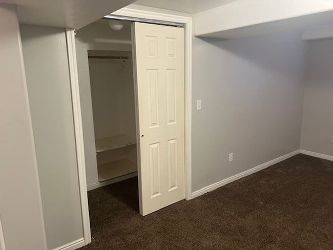 Building Photo - 607 E 2750 N