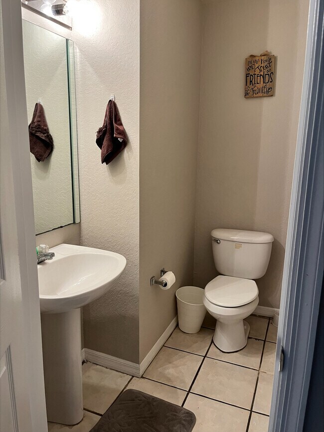Building Photo - 5028 Sunridge Palms Dr