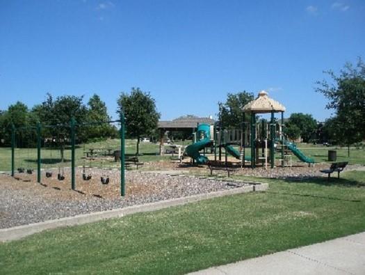 Building Photo - 5828 Southmoor Ln