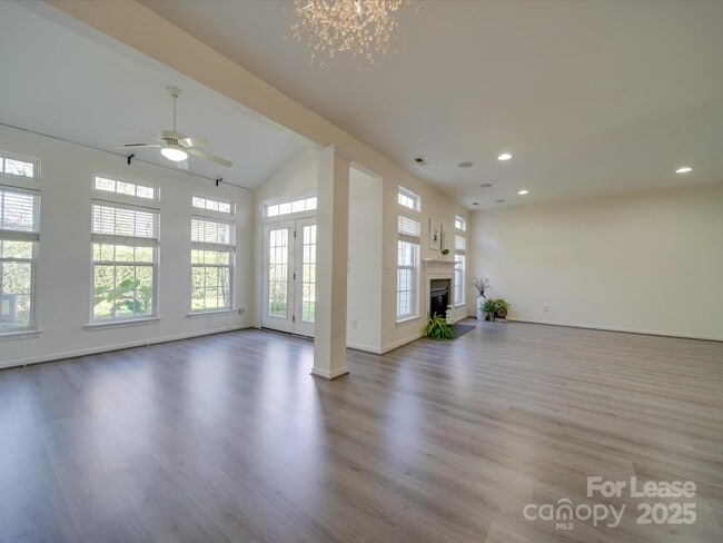 Building Photo - 11628 Eastwind Dr
