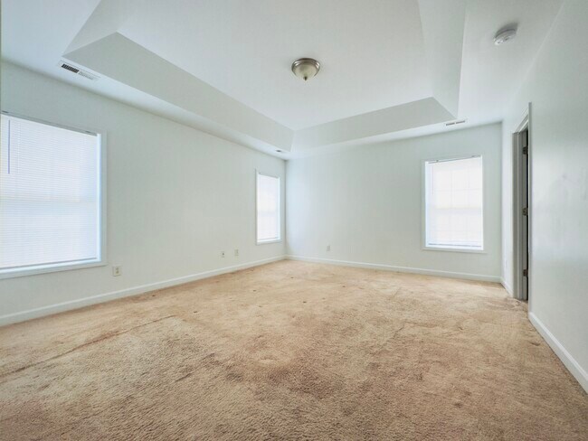 Building Photo - 6300 Falcon Knoll Cir