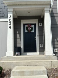 Building Photo - 2024 Yellowstone Blvd