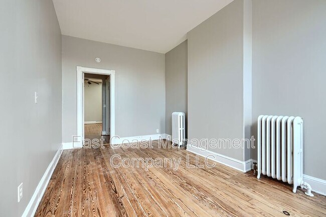 Building Photo - 2417 Maryland Ave