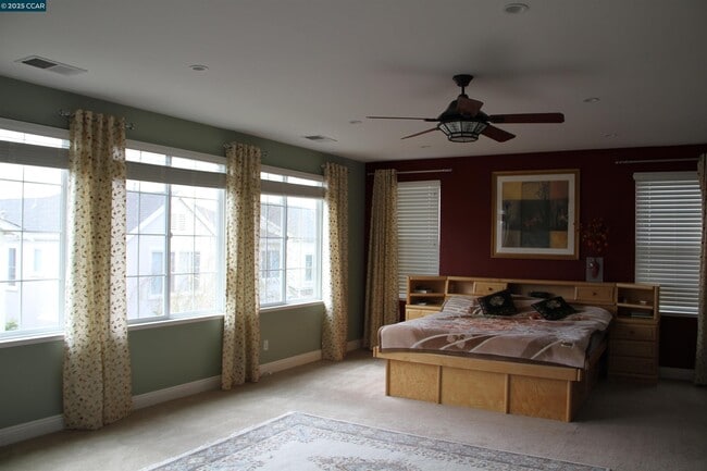 Building Photo - 852 Bandol Way