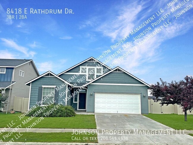 Primary Photo - 2nd living room area above garage in this ...