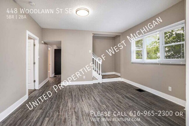 Building Photo - 448 Woodlawn St SE