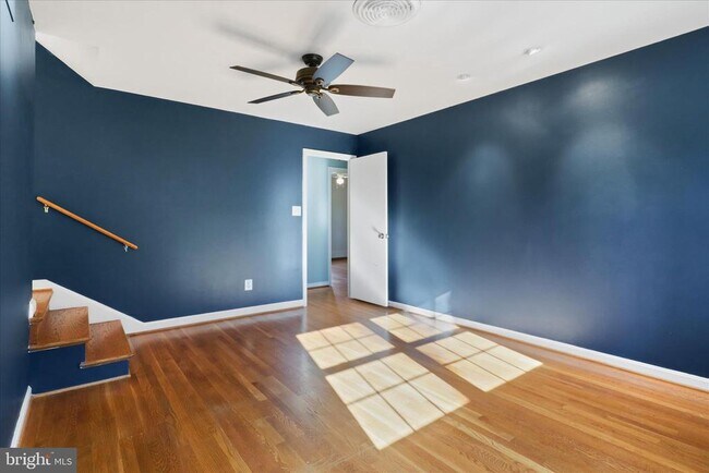 Building Photo - 6543 Cedarwood Ct