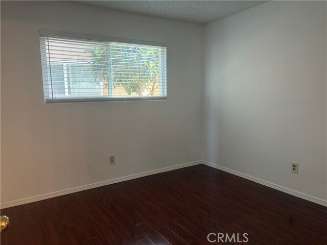 Building Photo - 1439 S Jellick Ave